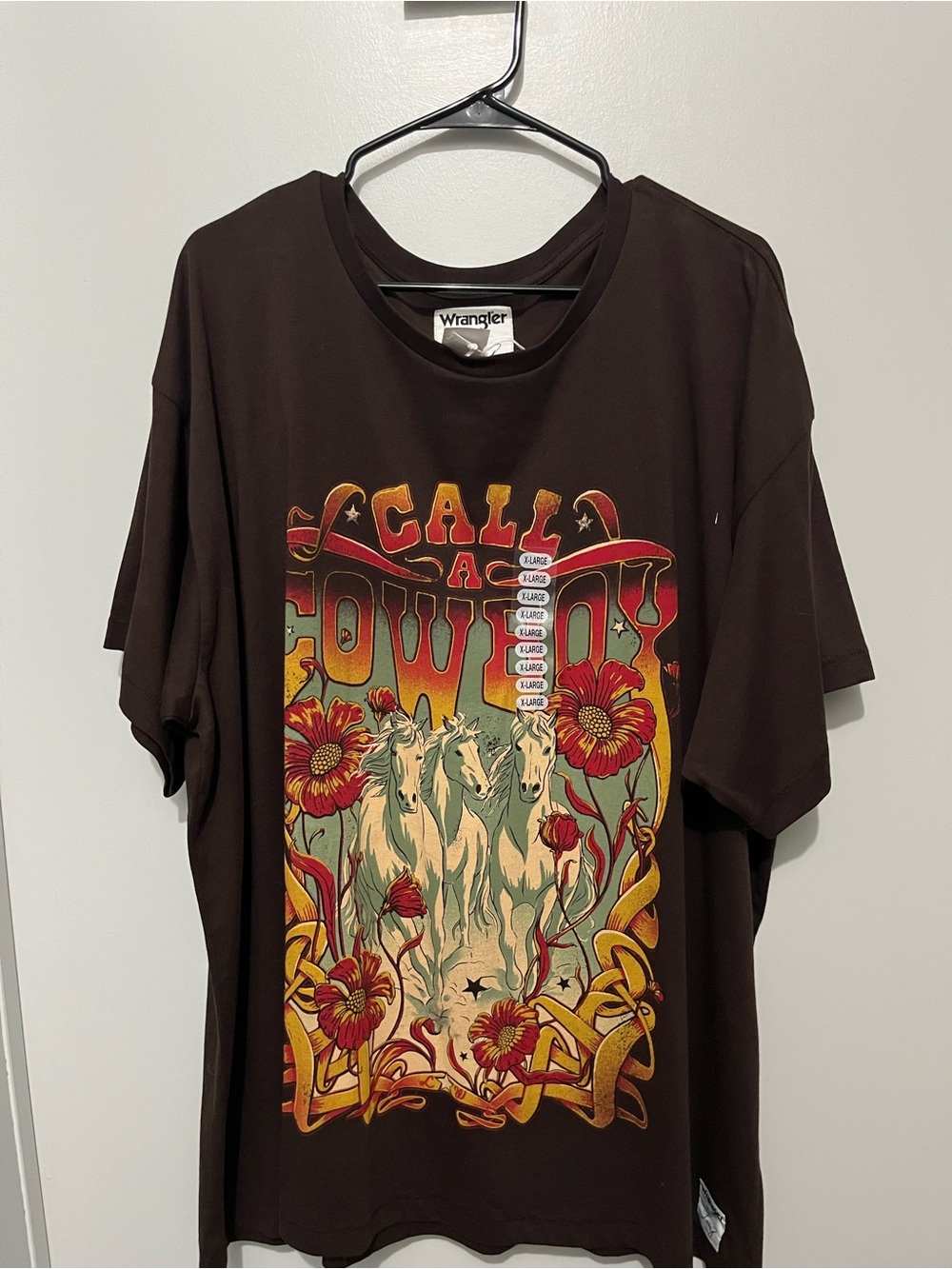 Wrangler Brown Short-Sleeve Graphic Tee with Red & Cream Accents